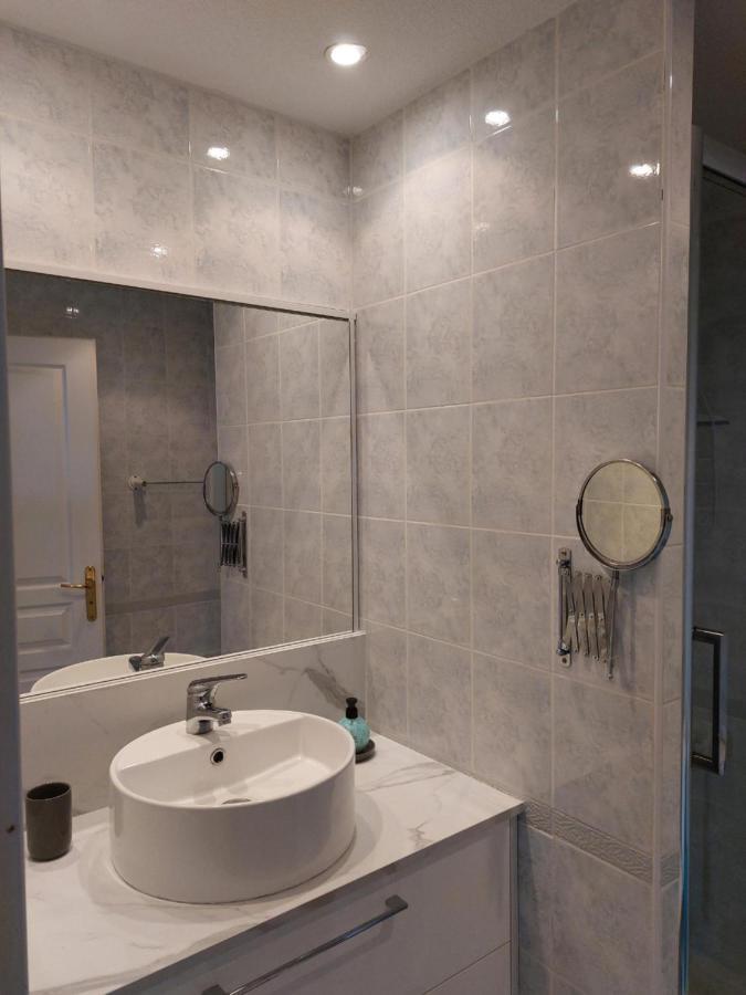 Apartment T2 Vue 48m2 Terrasse Parking Piscine *